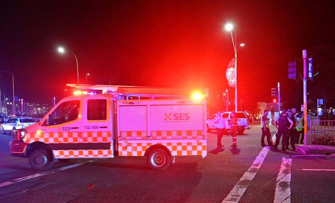 Plajda silahlı saldırı: 11 kişi öldü! 4